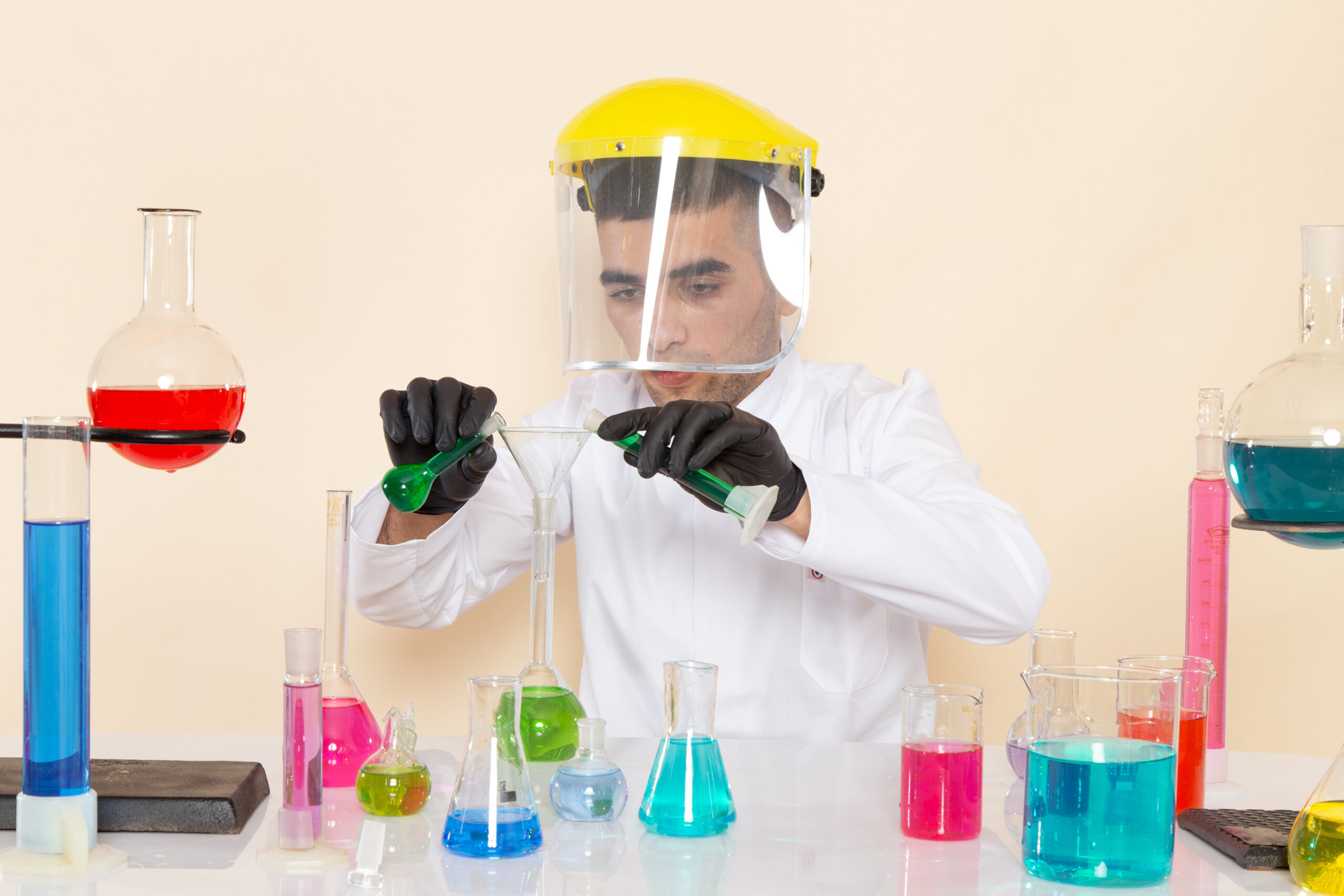 testing-dye-solubility-compatibility-consistent-color-performance